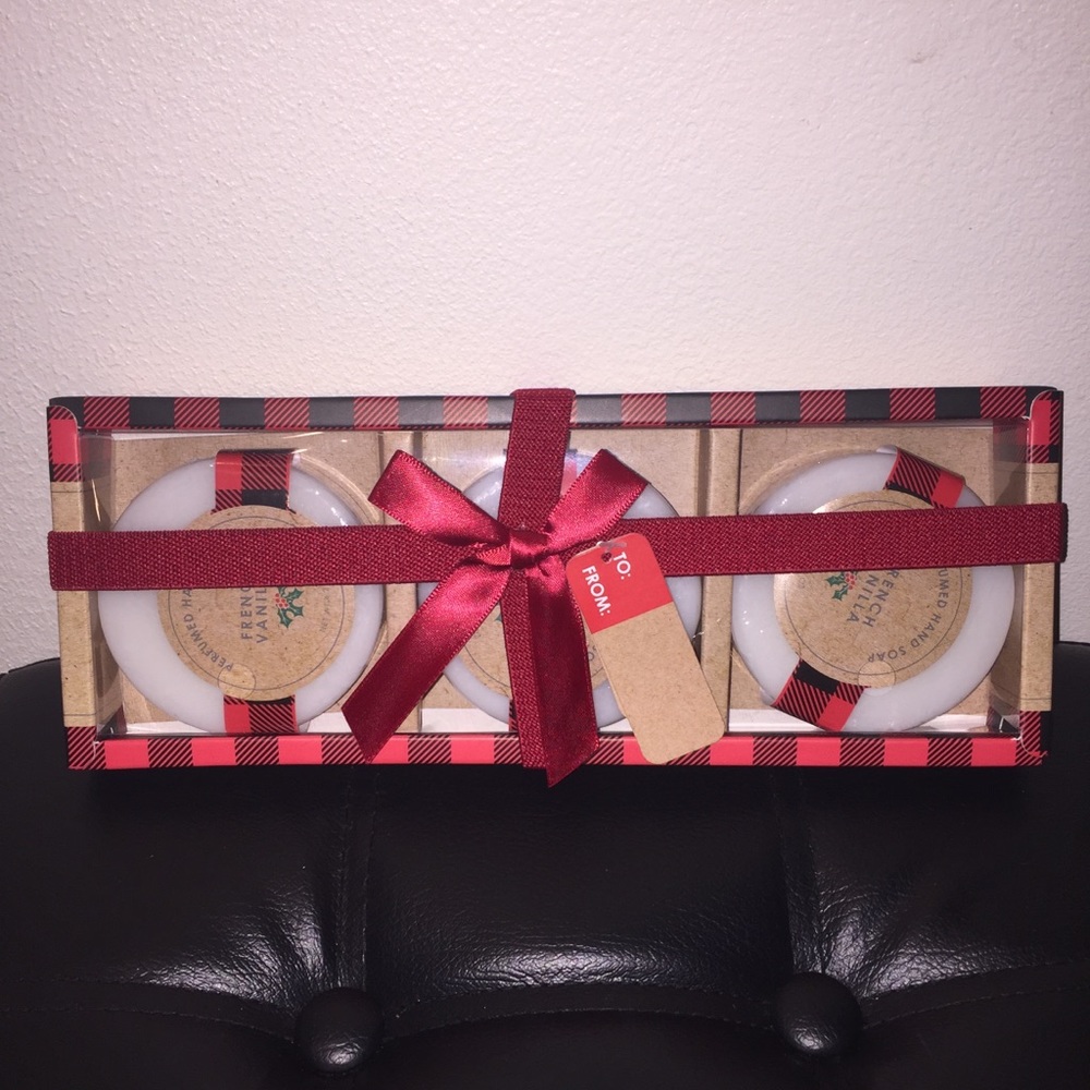 🆕 Holiday 3 Piece Guest Soap Set (French Vanilla)